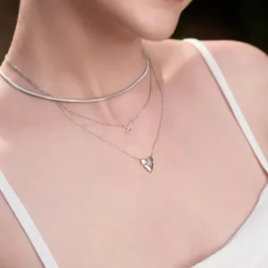 Ania Haie All Jmj & Branded Fashion Jewellery | Rhodium Plated Silver CZ Heart Kiss Pavé Necklace